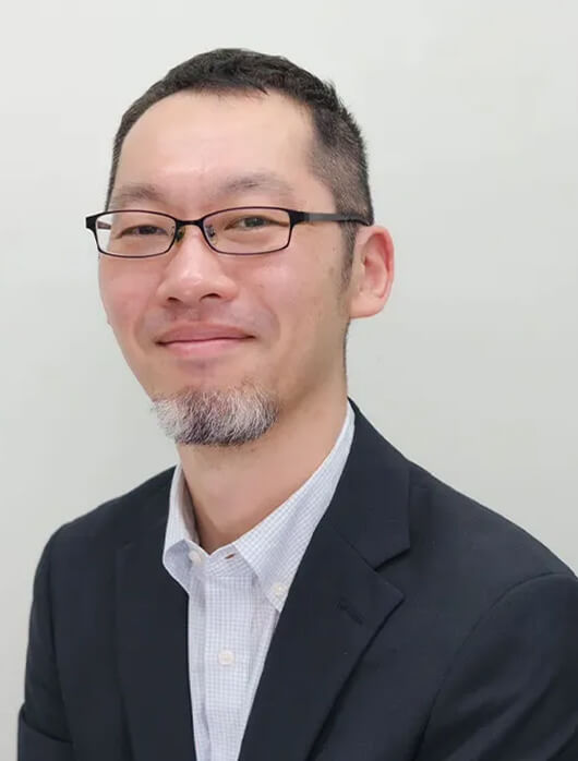 岩野　卓